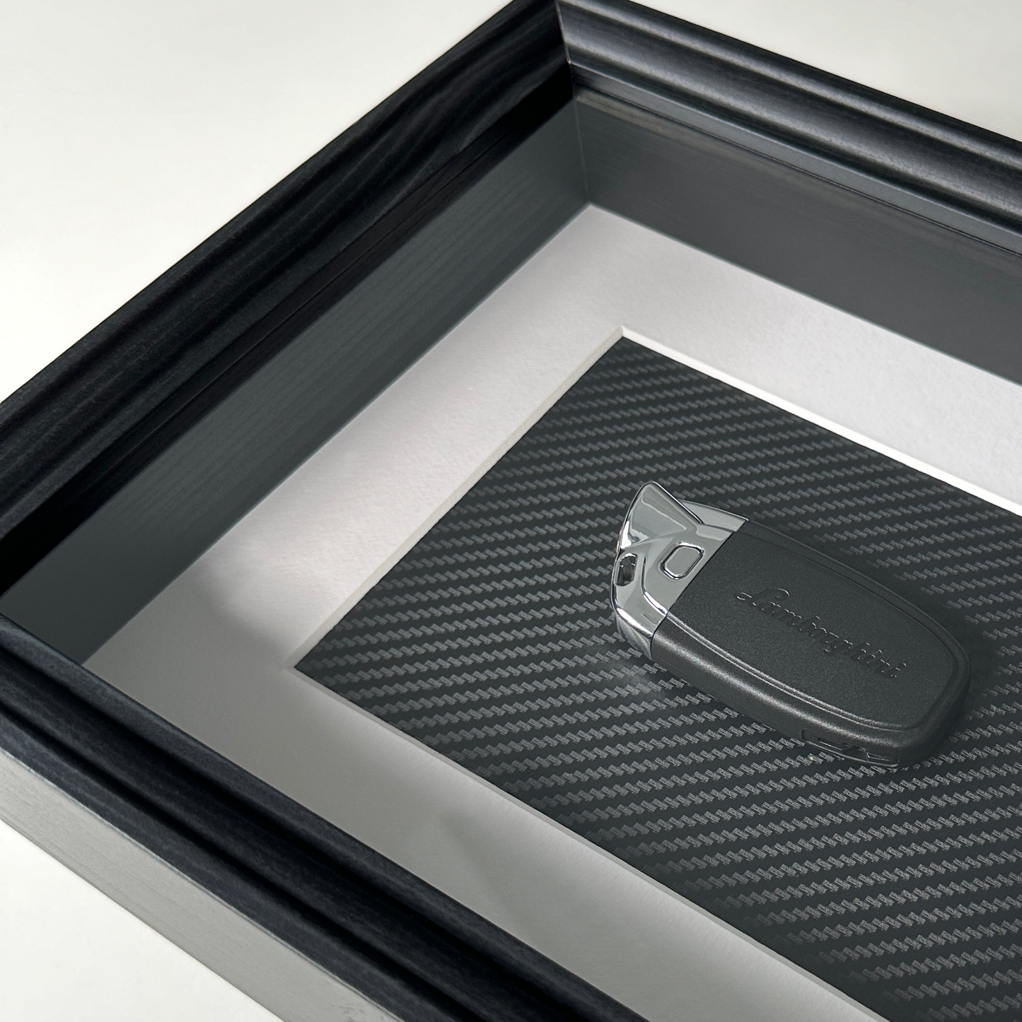 CARBON CAR KEY FRAME 3 - LUXART STUDIO