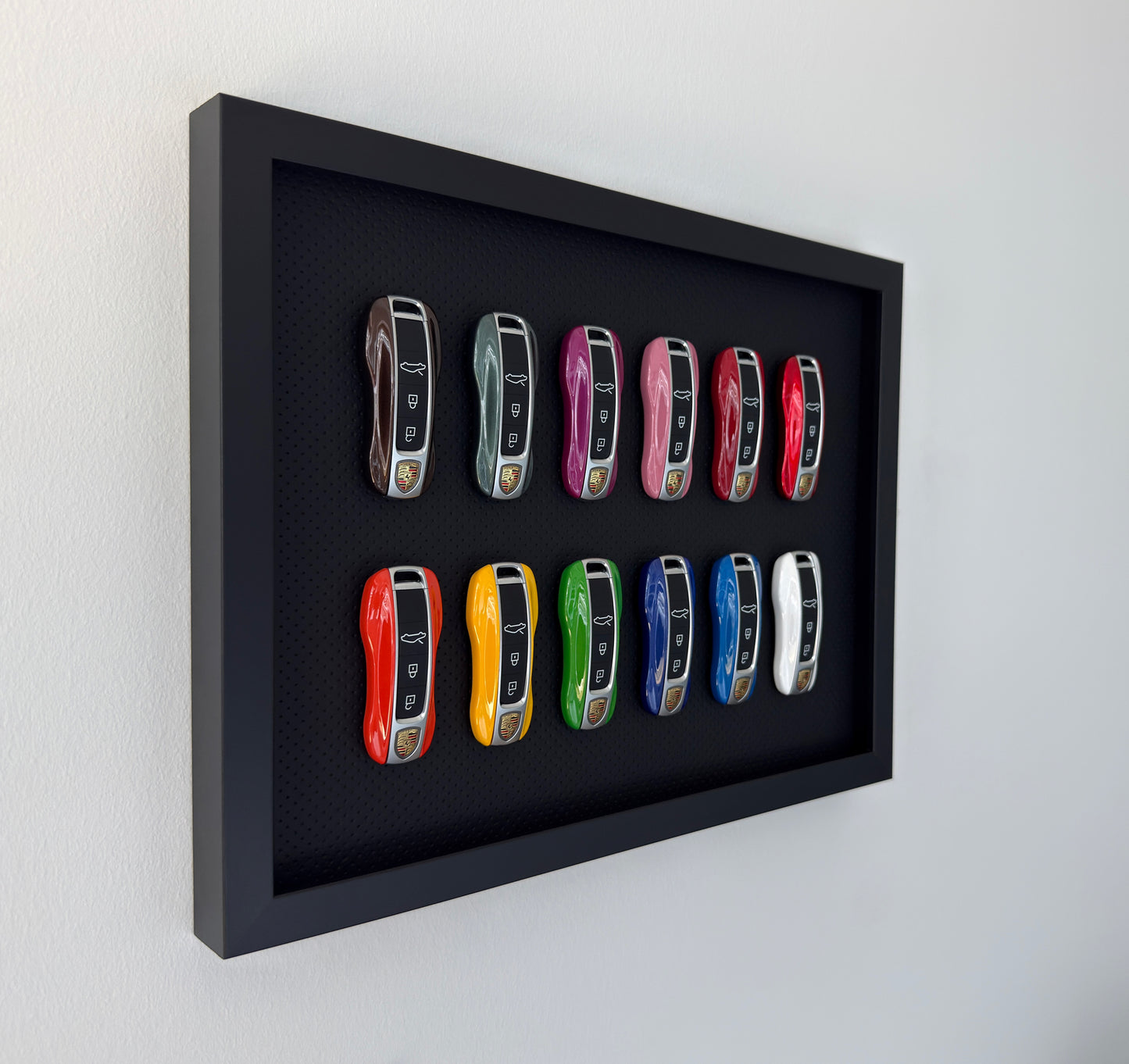 12 KEYS CAR KEY CARBON FRAME 2